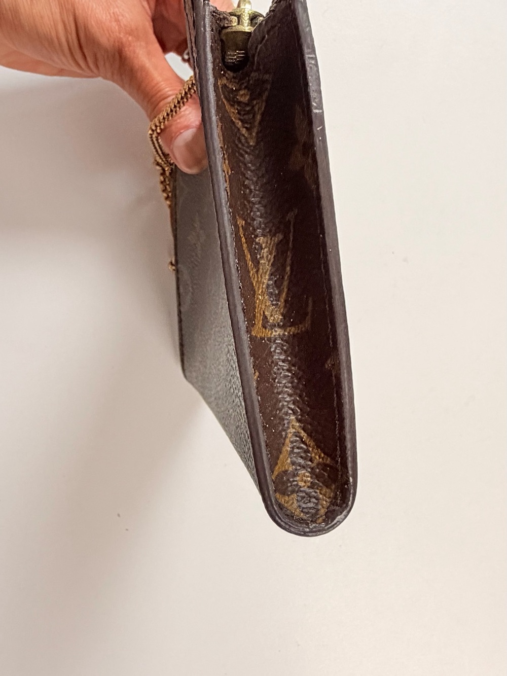 Louis Vuitton Monogram Pouch with COA - Picture 5 of 11